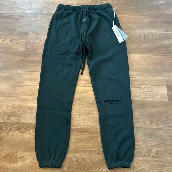 Fear of God Other - Authentic Fear of God Essentials Stretch Limo SS22 Sweatpants Size Medium NWT